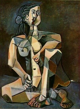 Pablo Picasso Painting - Woman naked crouching 1956 cubist Pablo Picasso